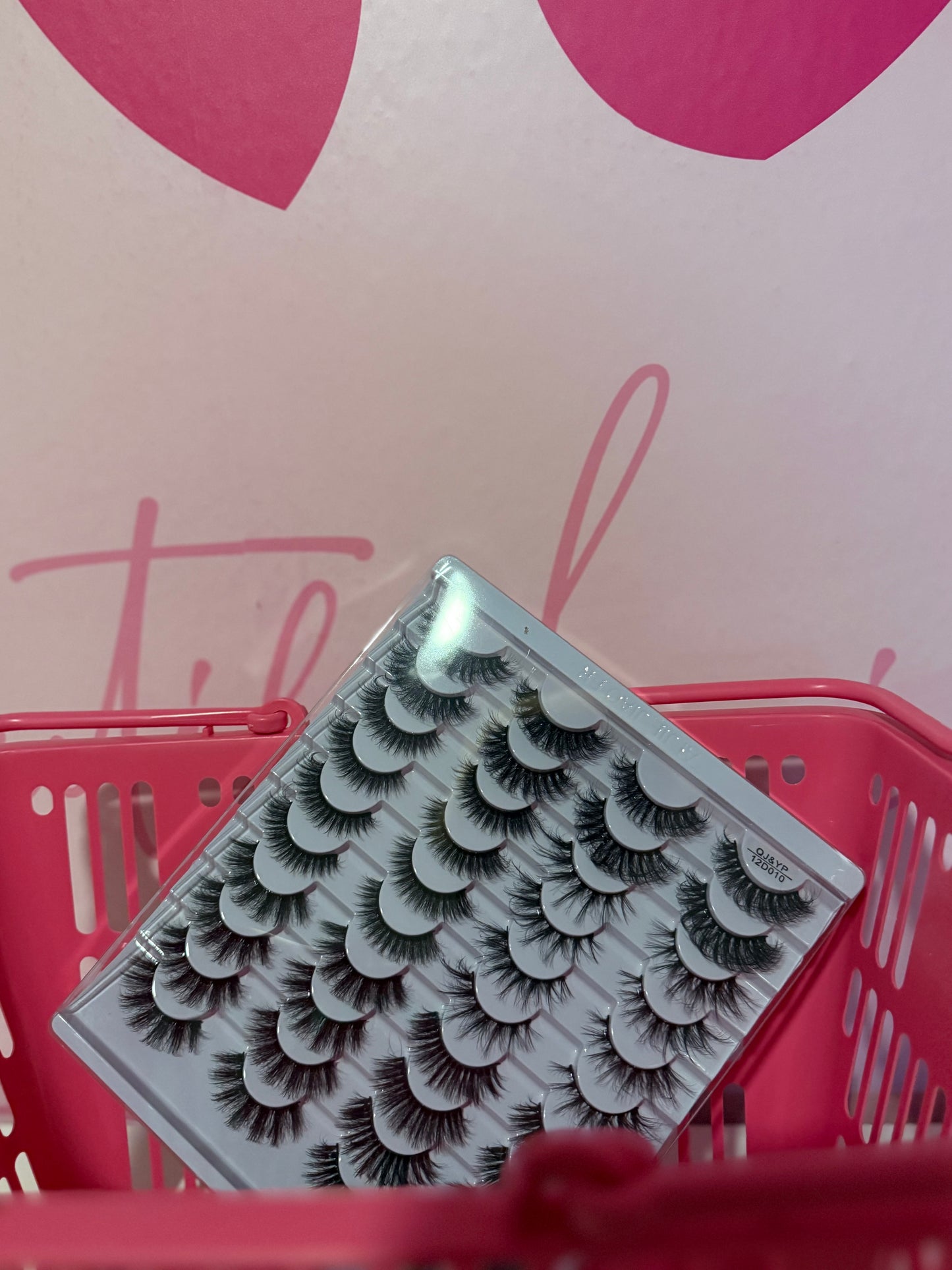 “BLESSED”IN BULK LASHES
